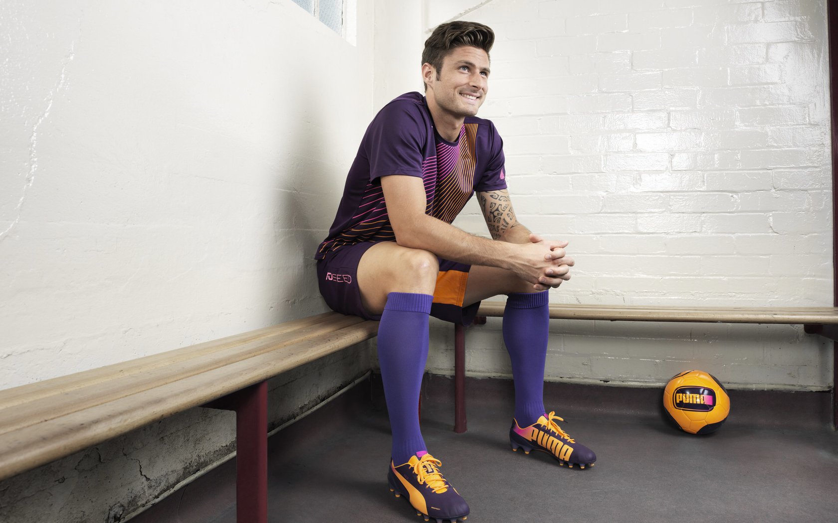 kaiyun网站-冠军选手动作细节对比，冠军人选