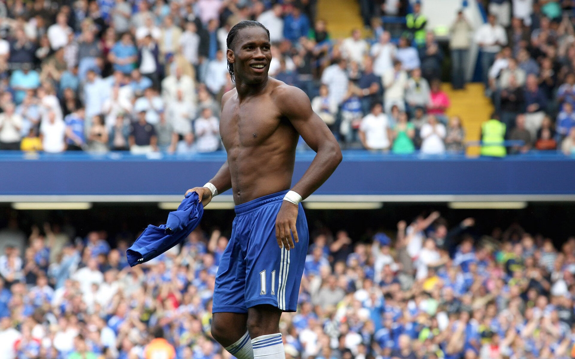 瑞典队战术解析：从侧面攻击到强力回球，瑞典足球战术